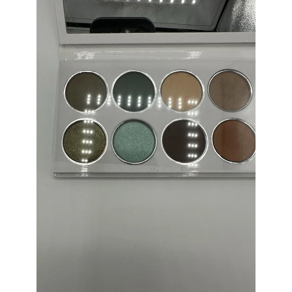 Kylie Jenner Kyshadow 12 Color‎ Eyeshadow Palette White Silver